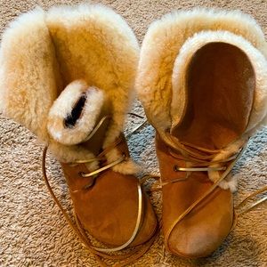 OTZ women lace up boots